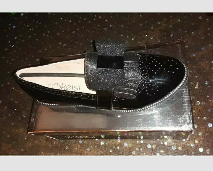 ladies black work shoes size 6